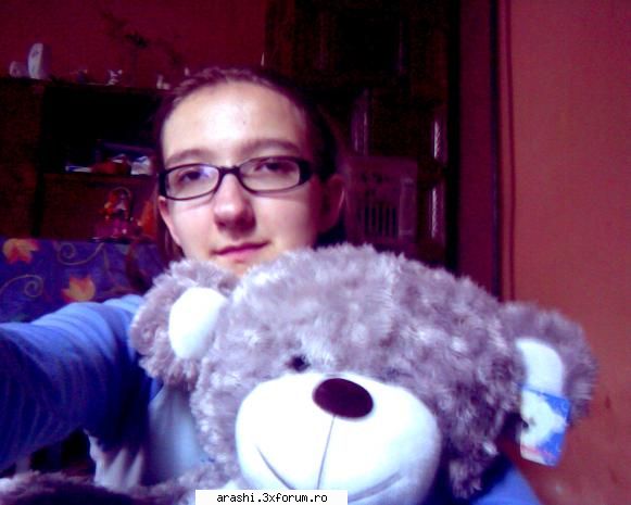 ma apuca si pe mine =]] - 3.boon >.< eu si noul meu prieten :]] - ~Fan photoshop~